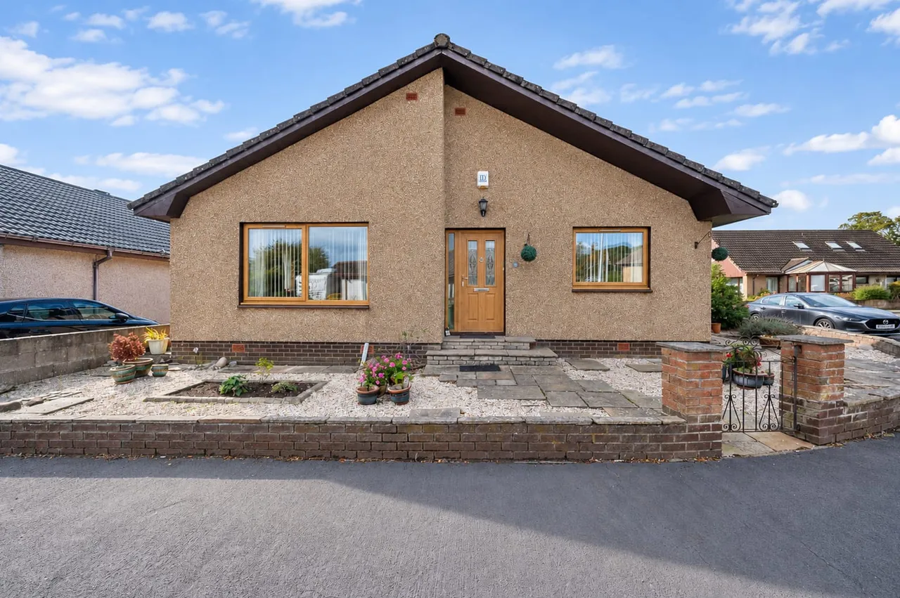 3 bed house for sale, Corbie Drive, Carnoustie, DD7