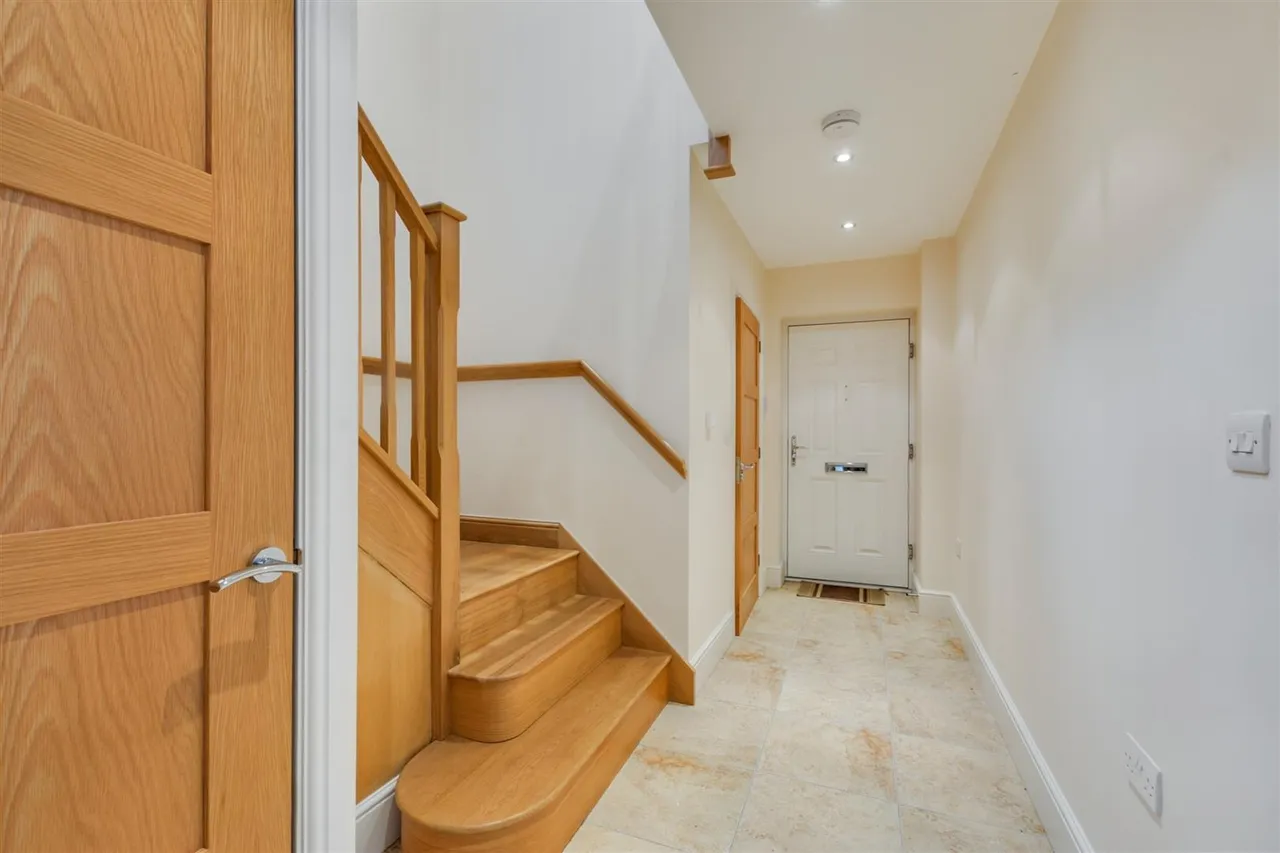 The Close, Chilwell, NG9, photo 5