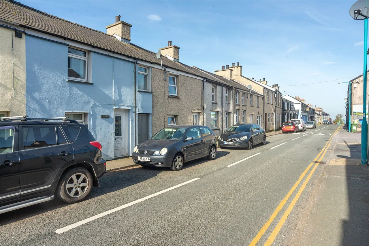 High Street, Deiniolen, photo 14