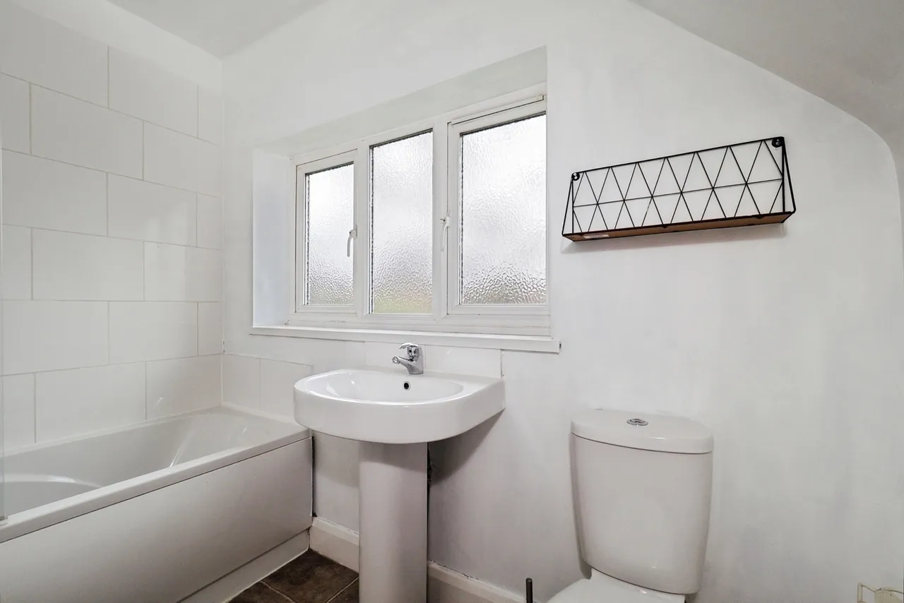 Anderson Crescent, Beeston, Nottingham, Nottinghamshire, NG9, photo 16