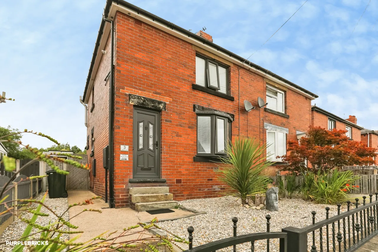 2 bed house for sale, Castle View, Barnsley, S75