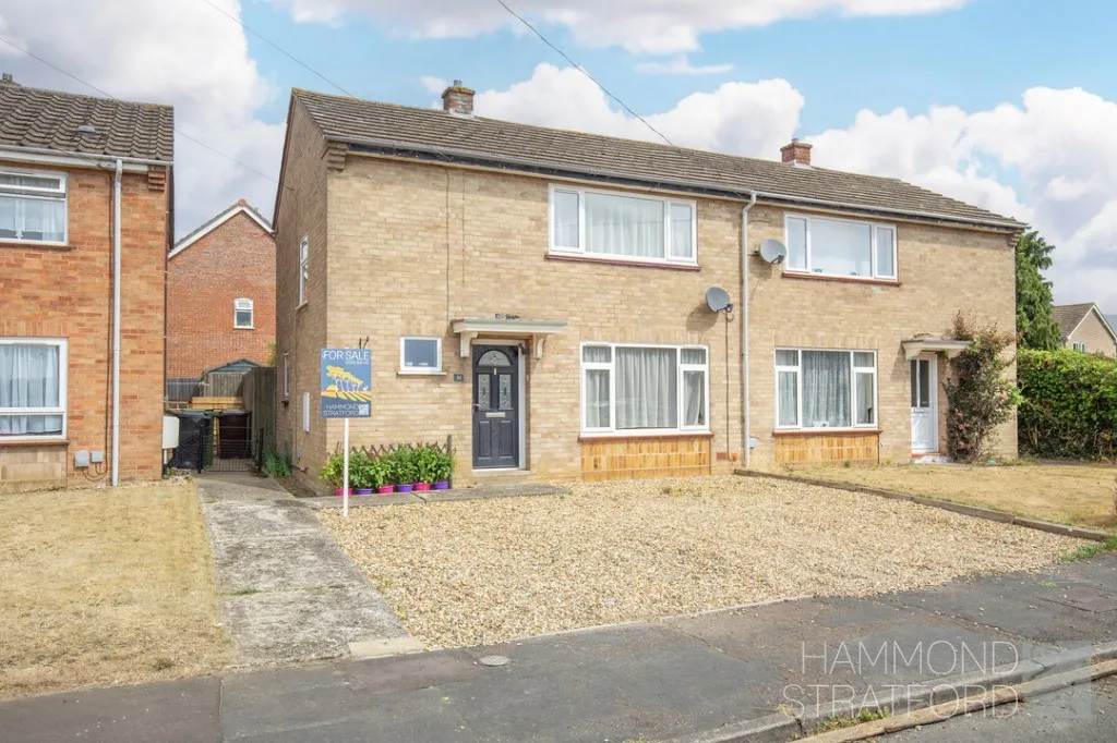 2 bed house for sale, Halford Close, Attleborough