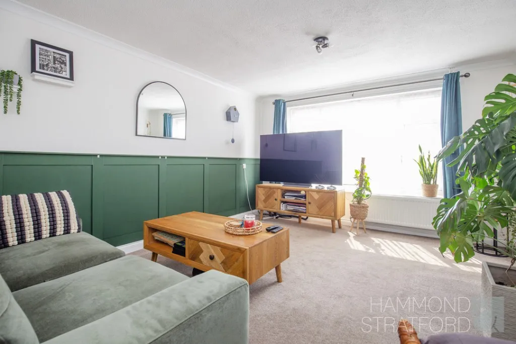 Halford Close, Attleborough, photo 6