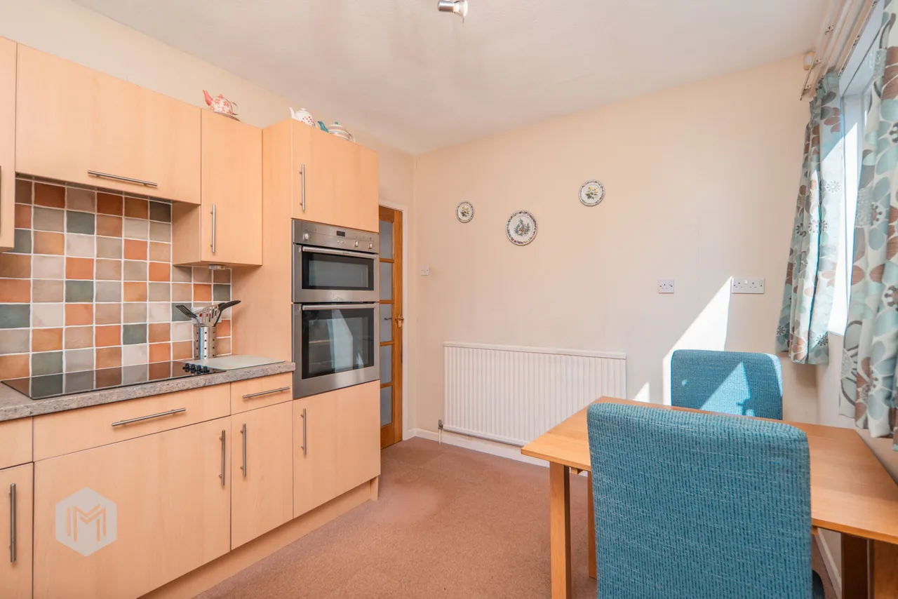 Greenfield Close, Bury, BL8 2LY, photo 9