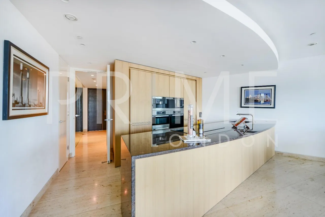 The Tower, One St George Wharf, SW8, photo 5