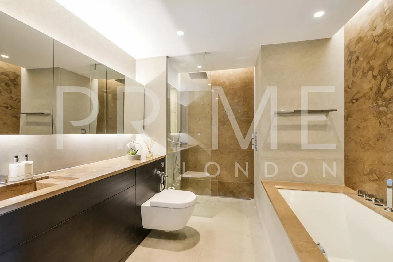 The Tower, One St George Wharf, SW8, photo 8