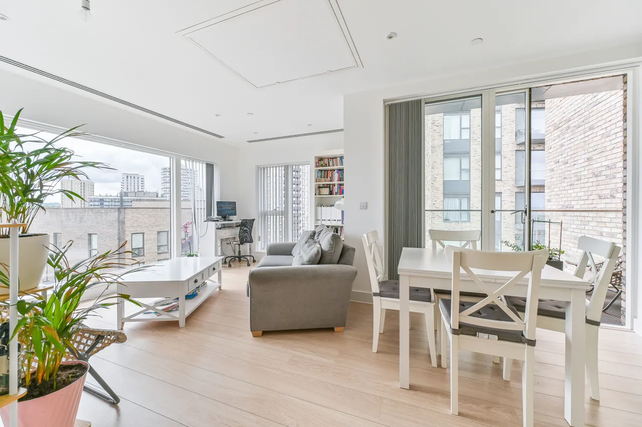 1 bed flat for sale — Flat 71, Santina Apartments, 45 Cherry Orchard Road, Croydon