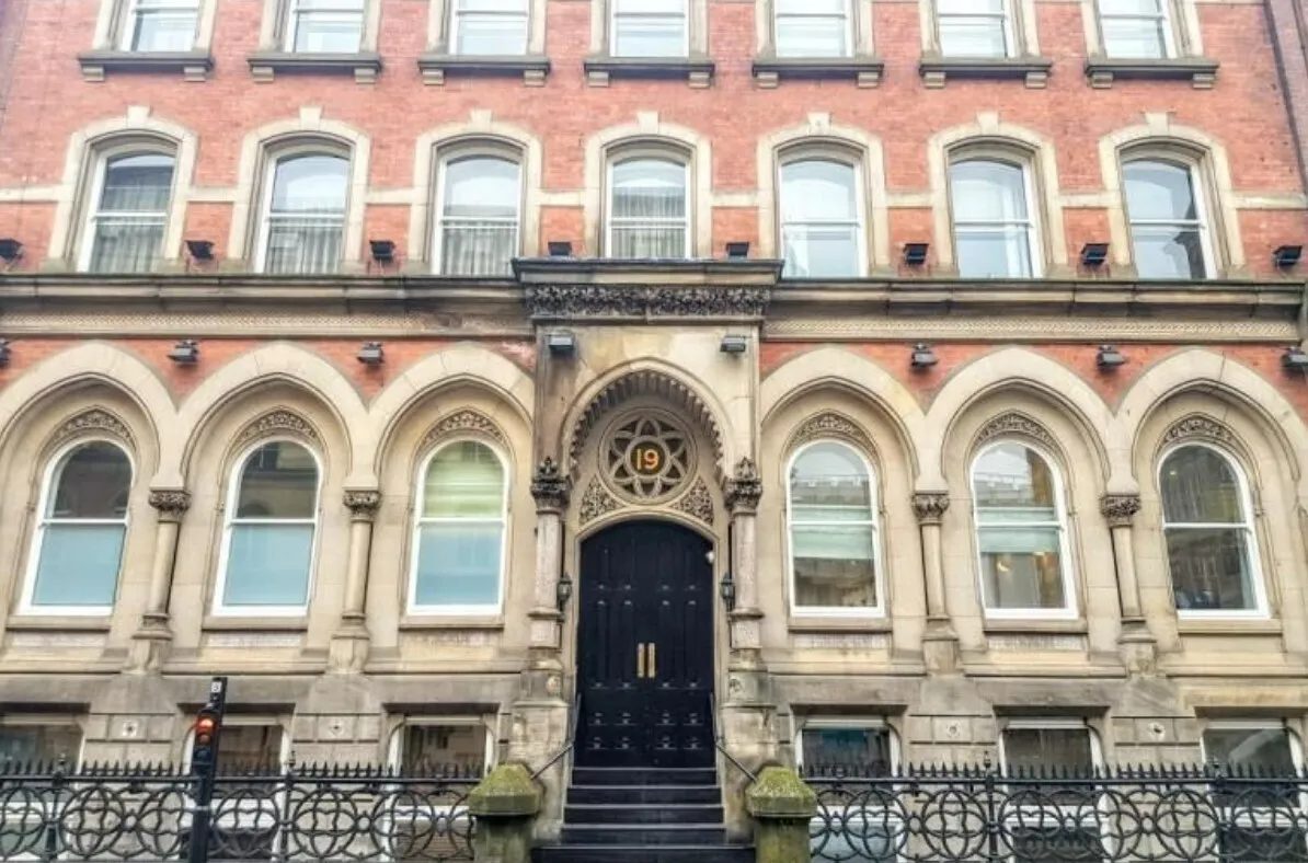 Wellington Street, photo 11