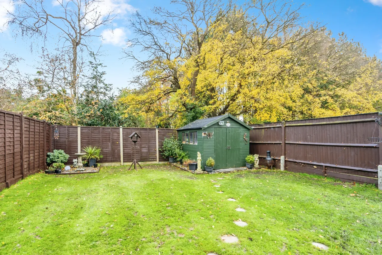 Graham Road, Yapton, Arundel, photo 9