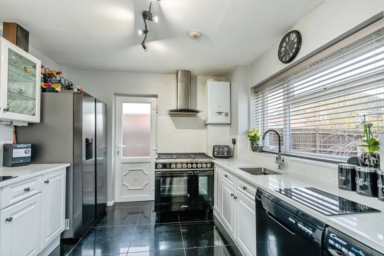 Graham Road, Yapton, Arundel, photo 6