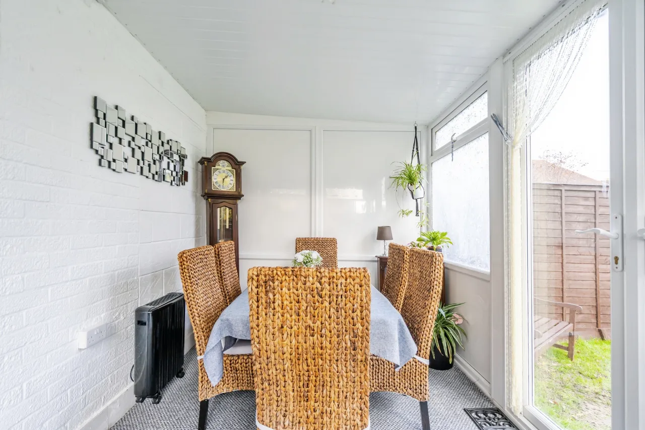 Graham Road, Yapton, Arundel, photo 8