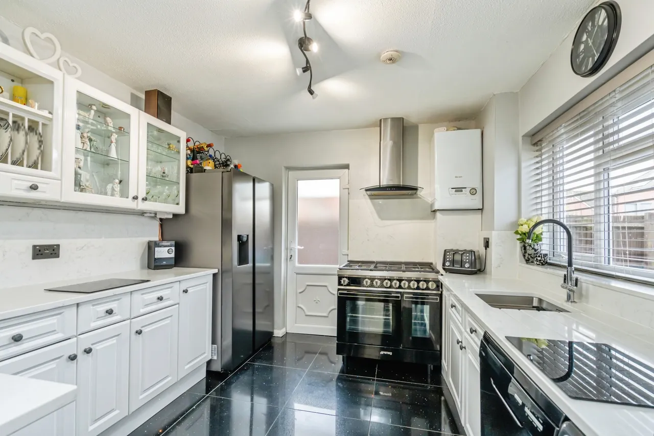 Graham Road, Yapton, Arundel, photo 5
