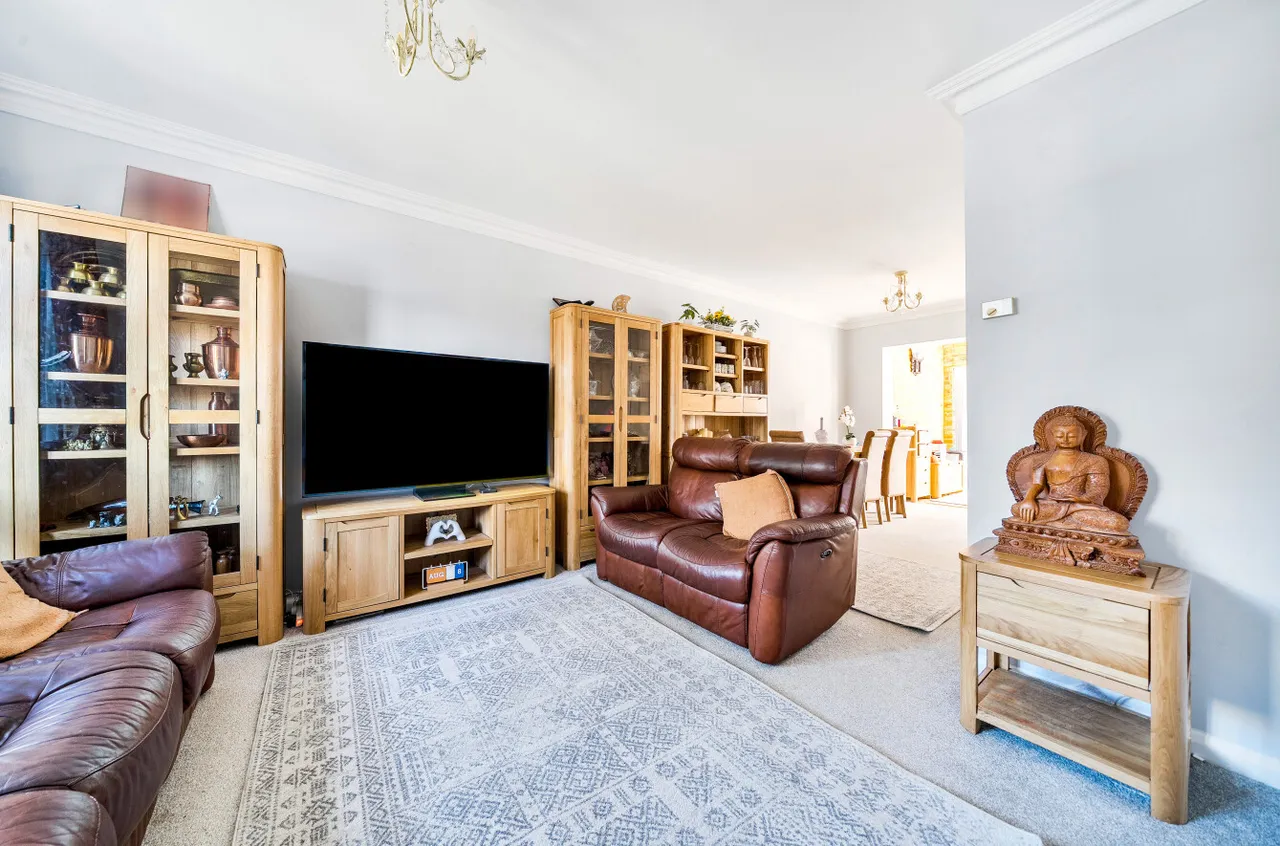 Oakfields, Guildford, GU3, photo 14
