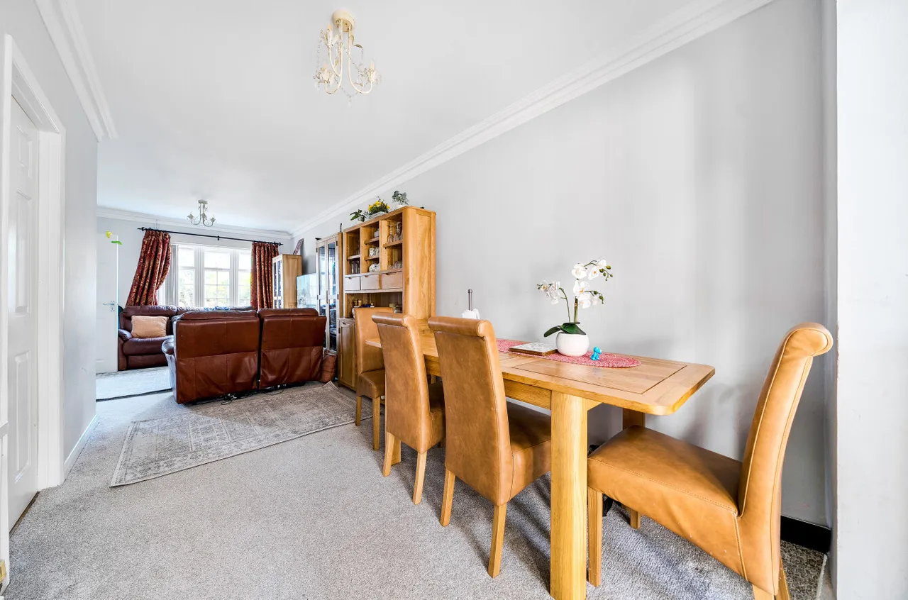 Oakfields, Guildford, GU3, photo 16