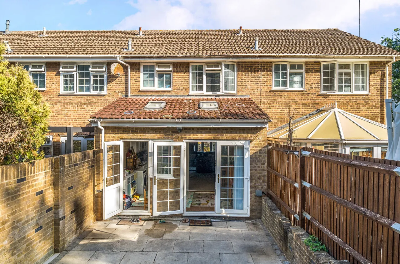 Oakfields, Guildford, GU3, photo 18