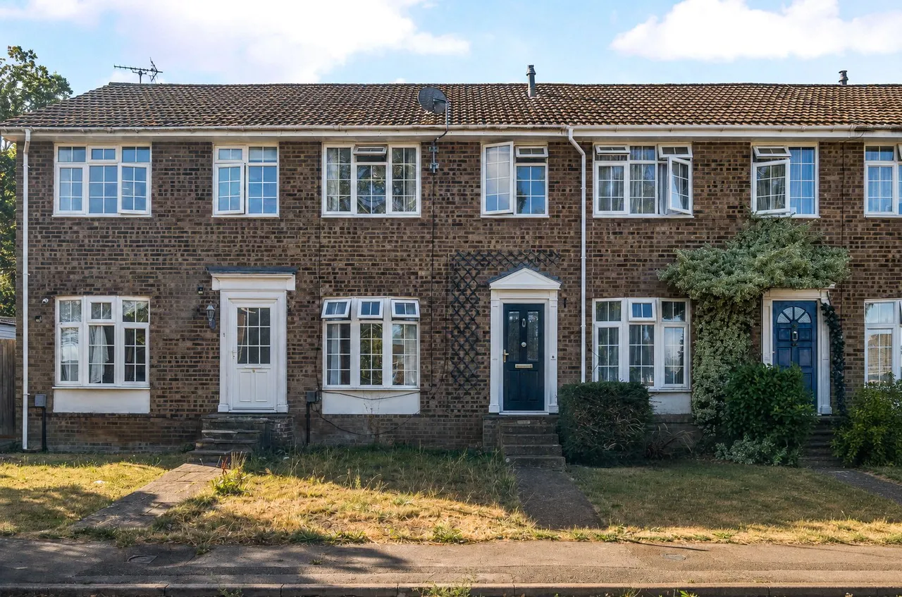 Oakfields, Guildford, GU3, photo 20