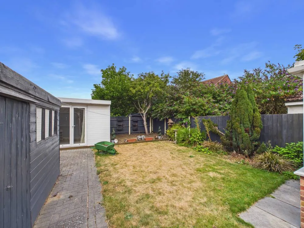 Ashground Close, Trimley St. Martin, IP11, photo 16