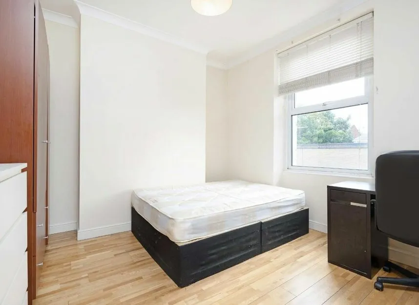 Axminster Road, Holloway, N7, photo 8
