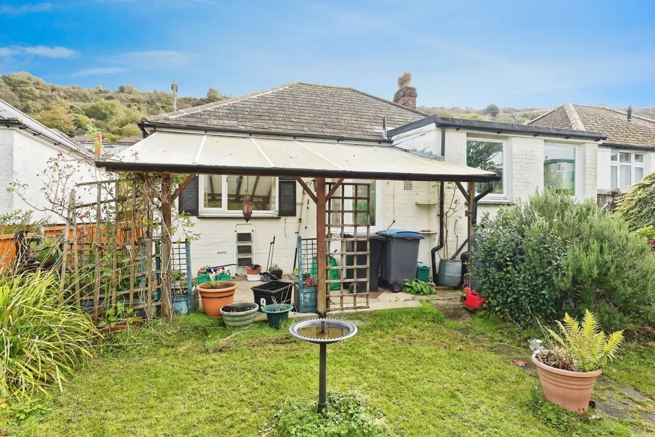 Farthingloe Road, Dover, Kent, CT17, photo 14
