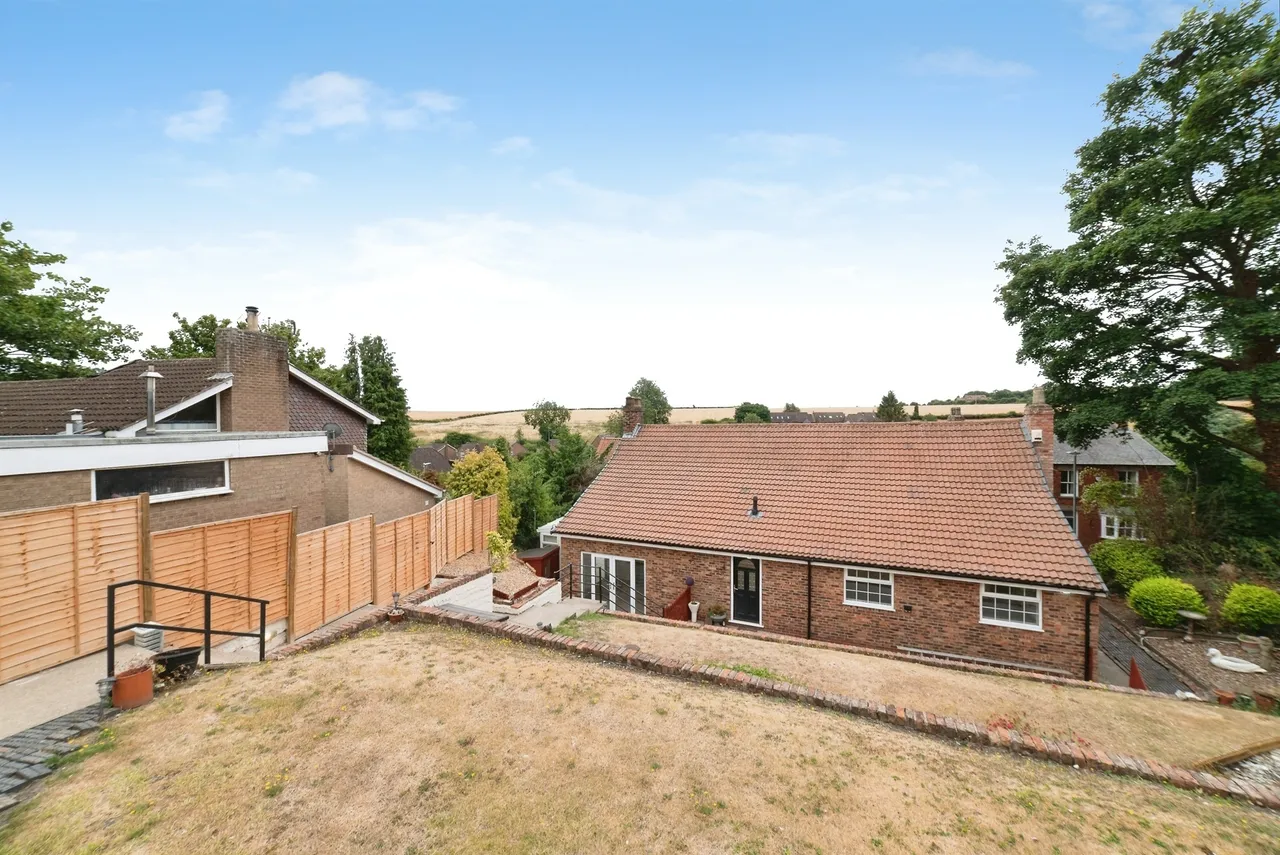 Old Village Road, Little Weighton, HU20, photo 21
