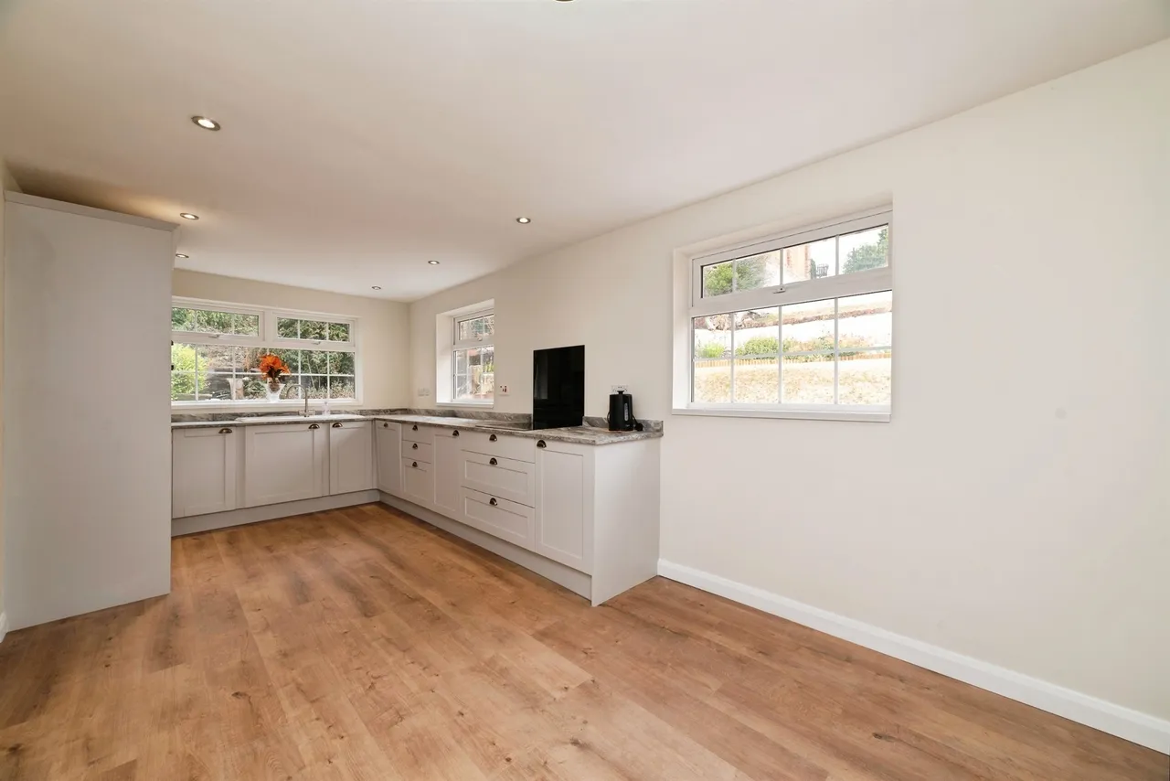 Old Village Road, Little Weighton, HU20, photo 3