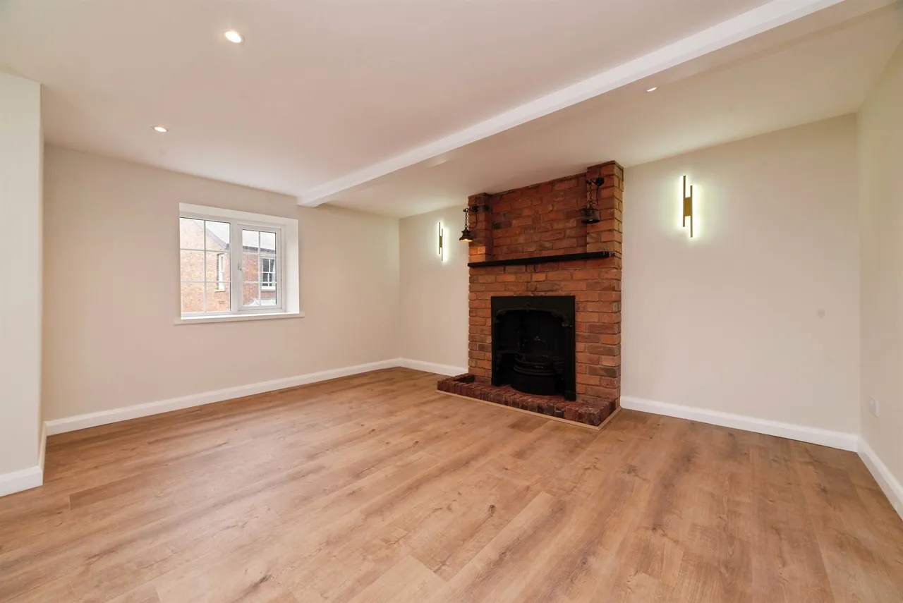 Old Village Road, Little Weighton, HU20, photo 5