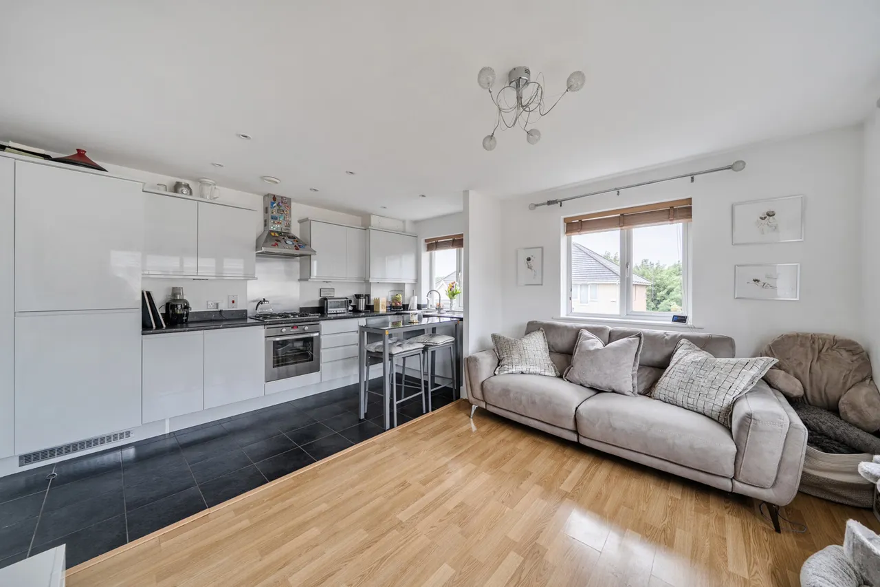 Wren Lane, Ruislip, HA4, photo 3