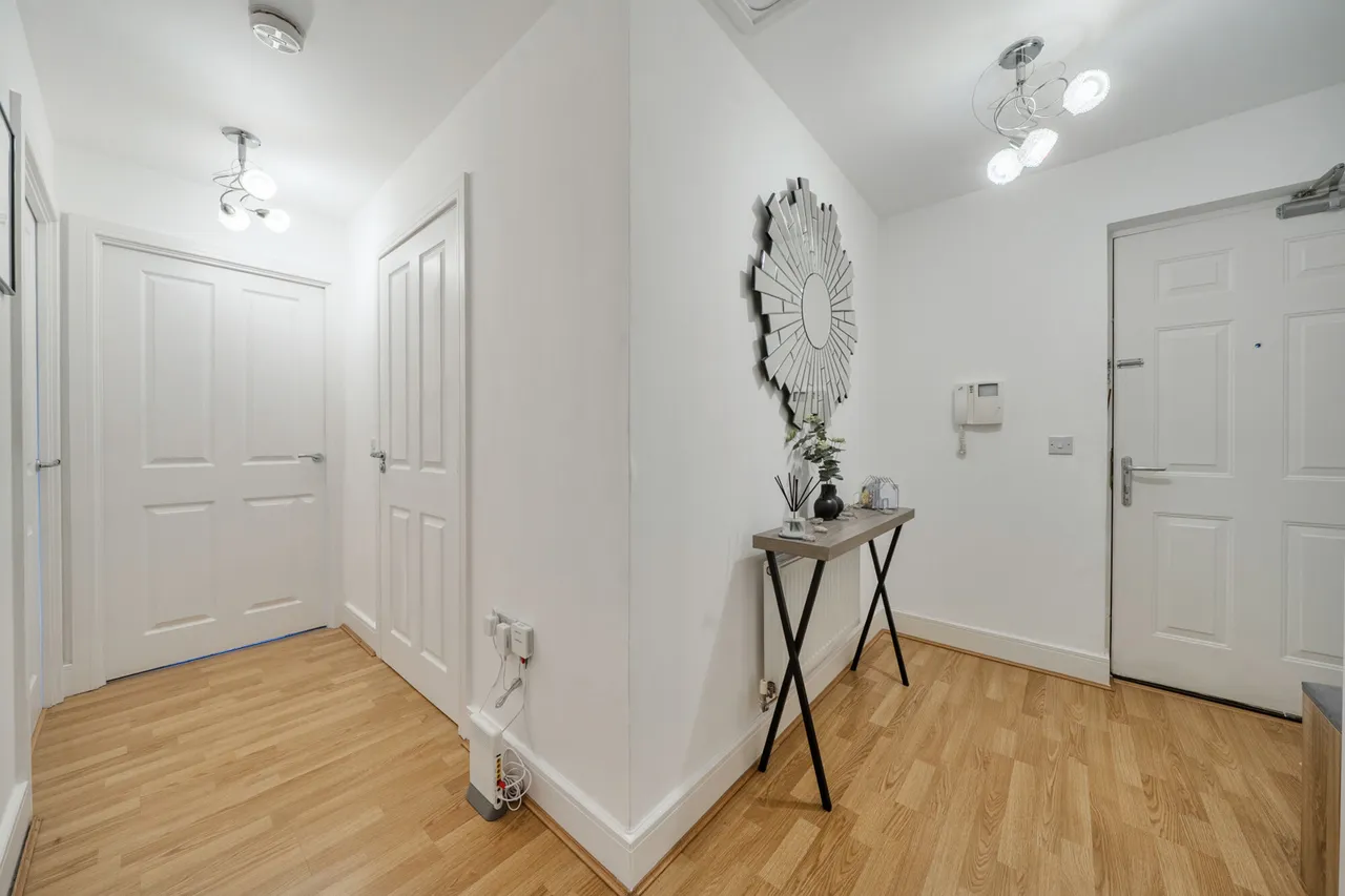 Wren Lane, Ruislip, HA4, photo 9