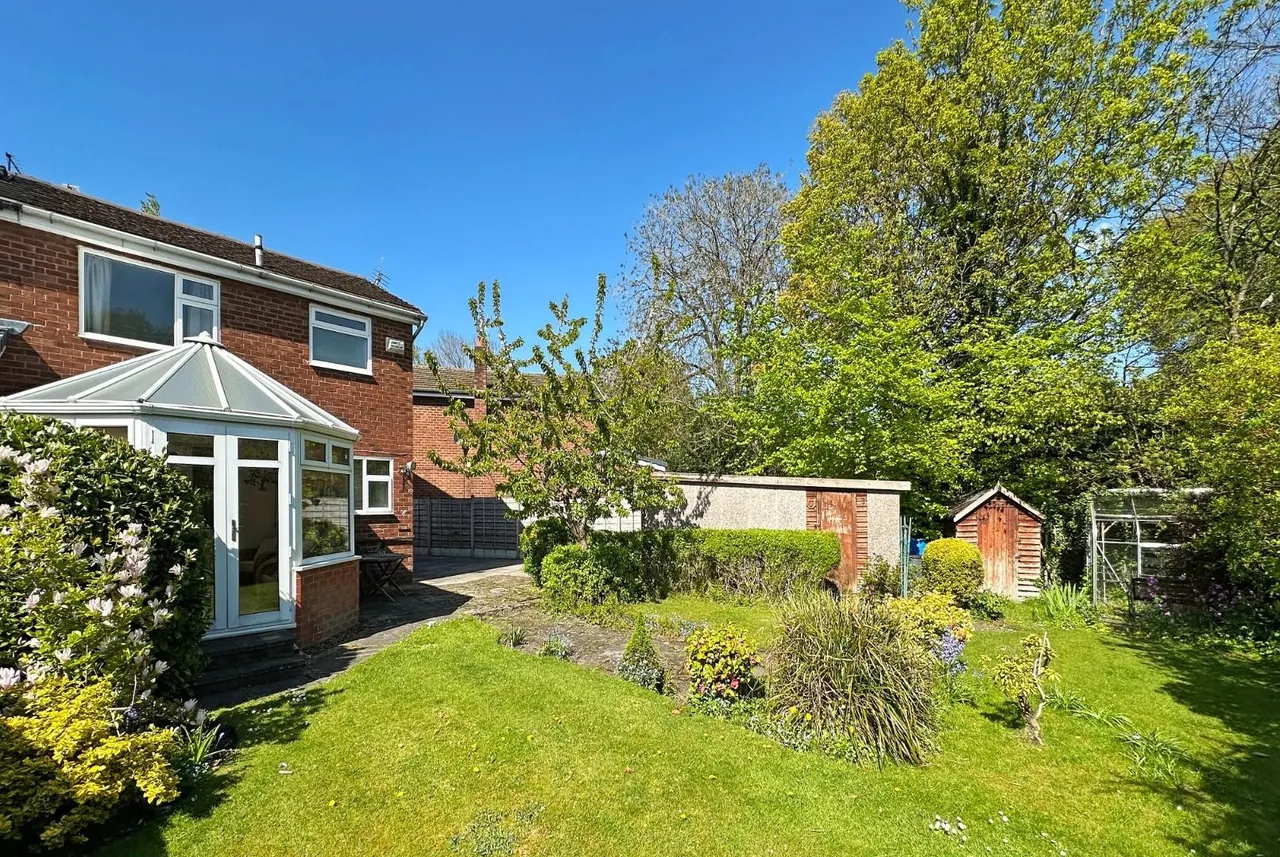 Kersal Drive, Timperley WA15 6UX, photo 28
