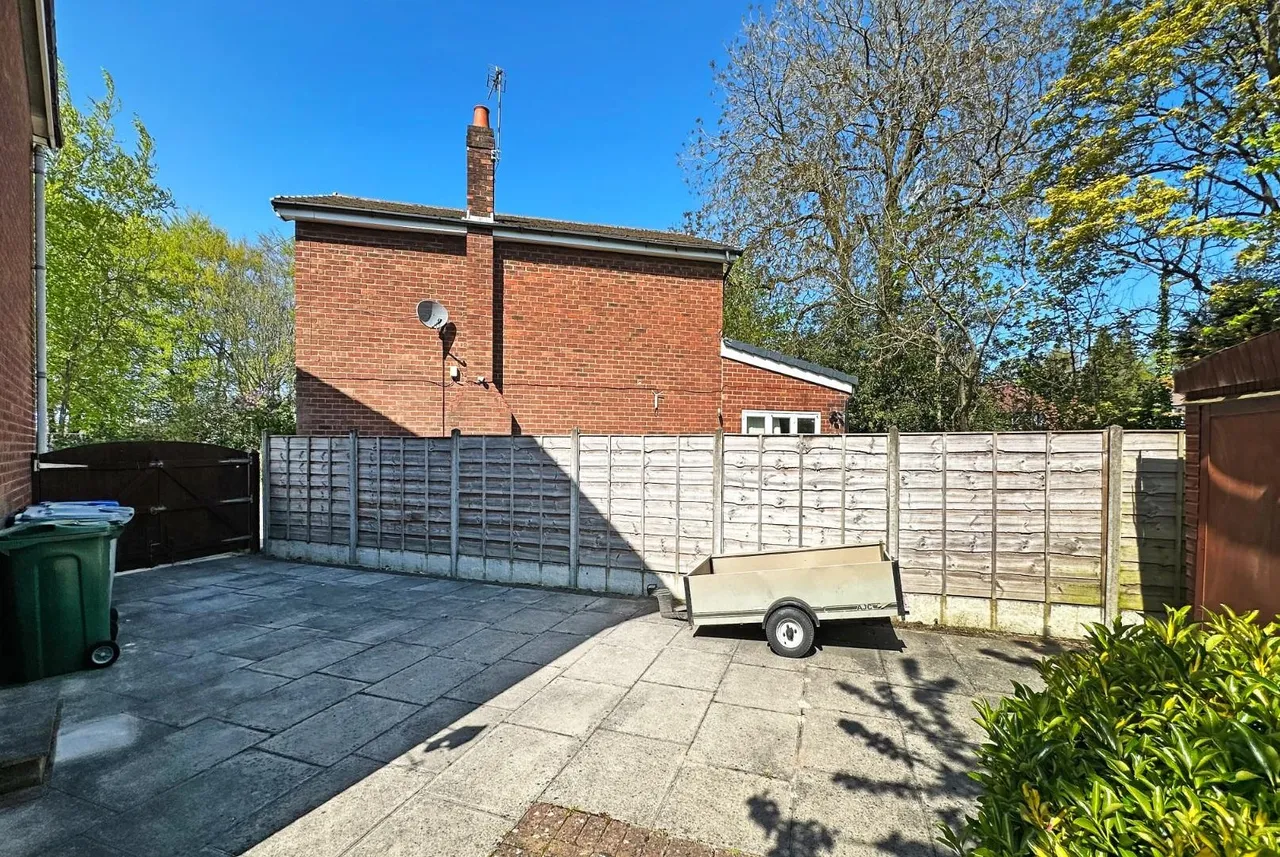 Kersal Drive, Timperley WA15 6UX, photo 29
