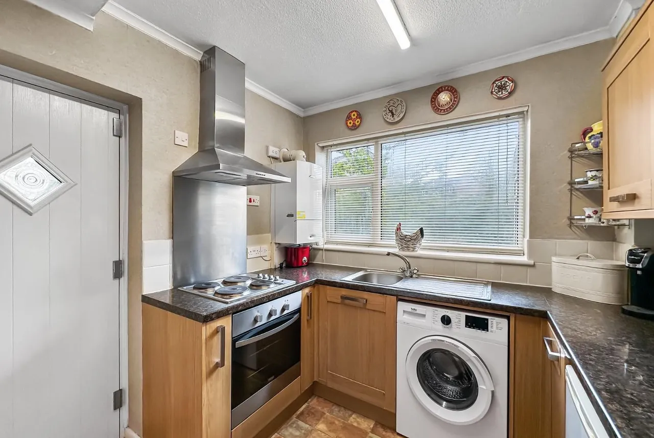 Kersal Drive, Timperley WA15 6UX, photo 11