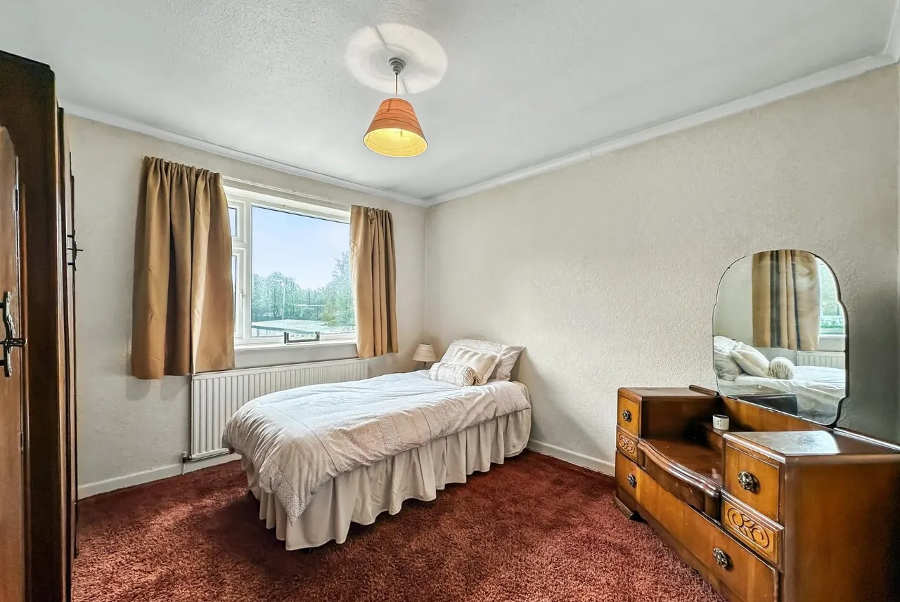 Kersal Drive, Timperley WA15 6UX, photo 19