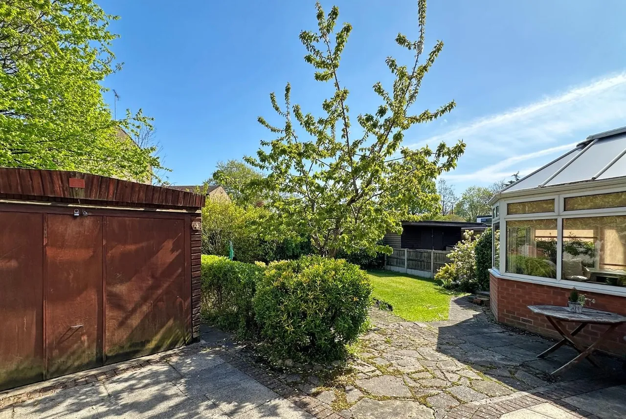 Kersal Drive, Timperley WA15 6UX, photo 25