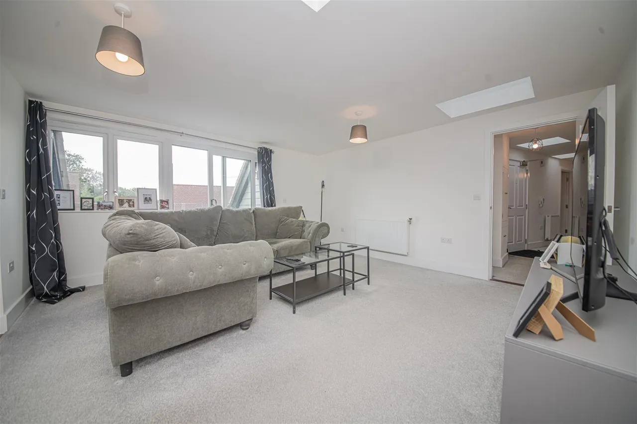 Samuel Jarvis Avenue, Fair Oak, SO50, photo 3