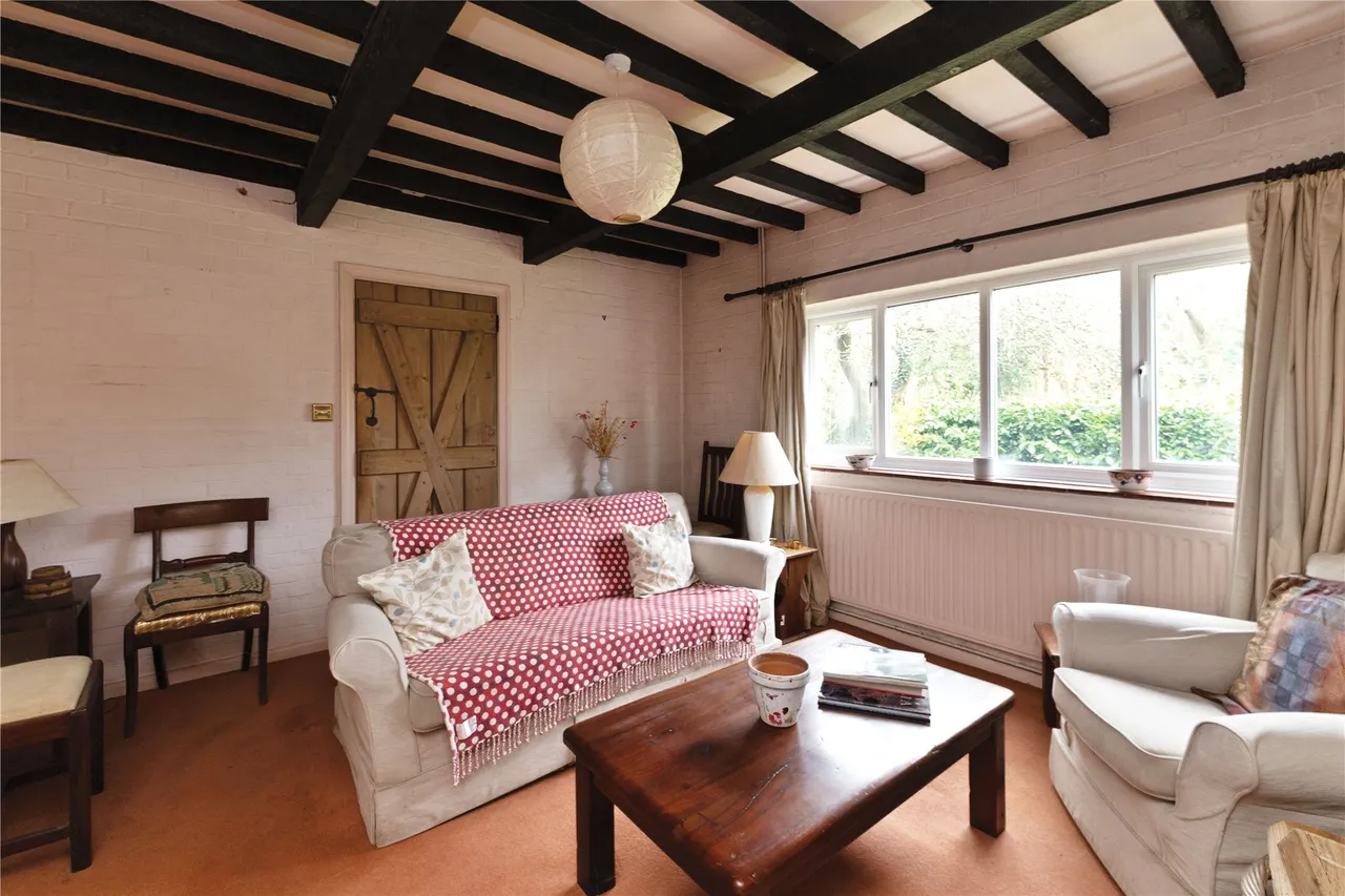 Tilford Road, Churt, GU10, photo 6