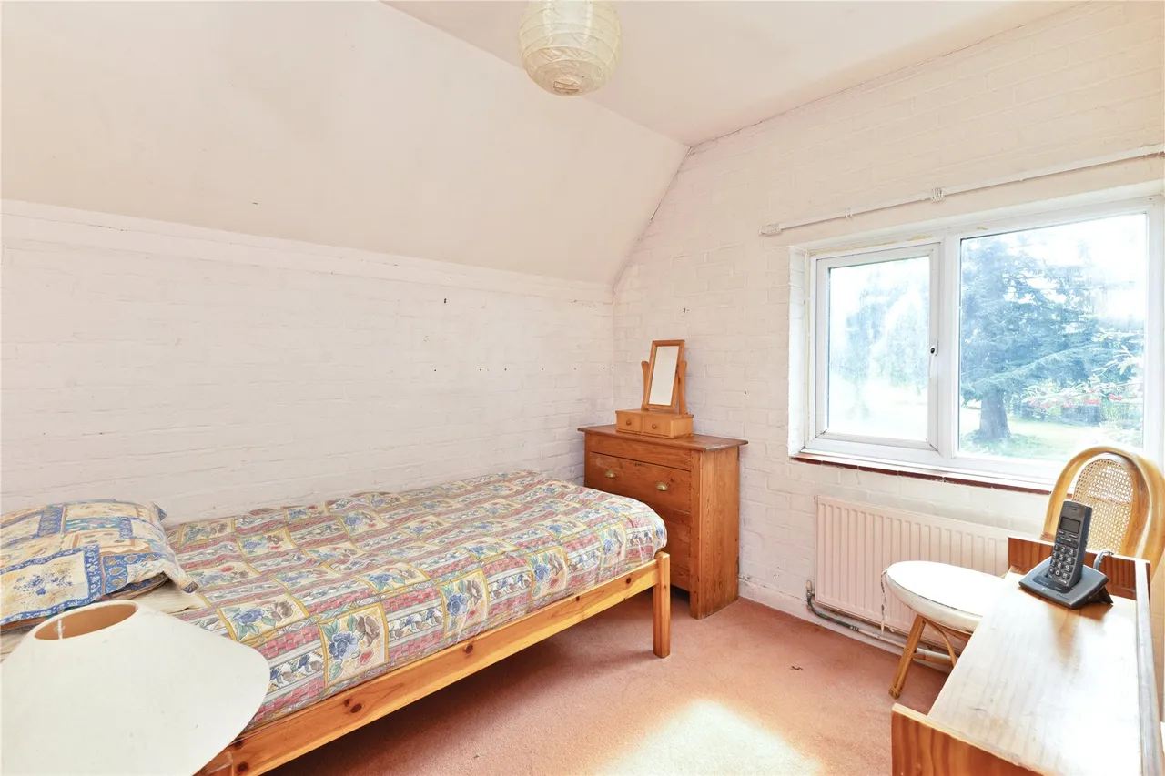 Tilford Road, Churt, GU10, photo 11