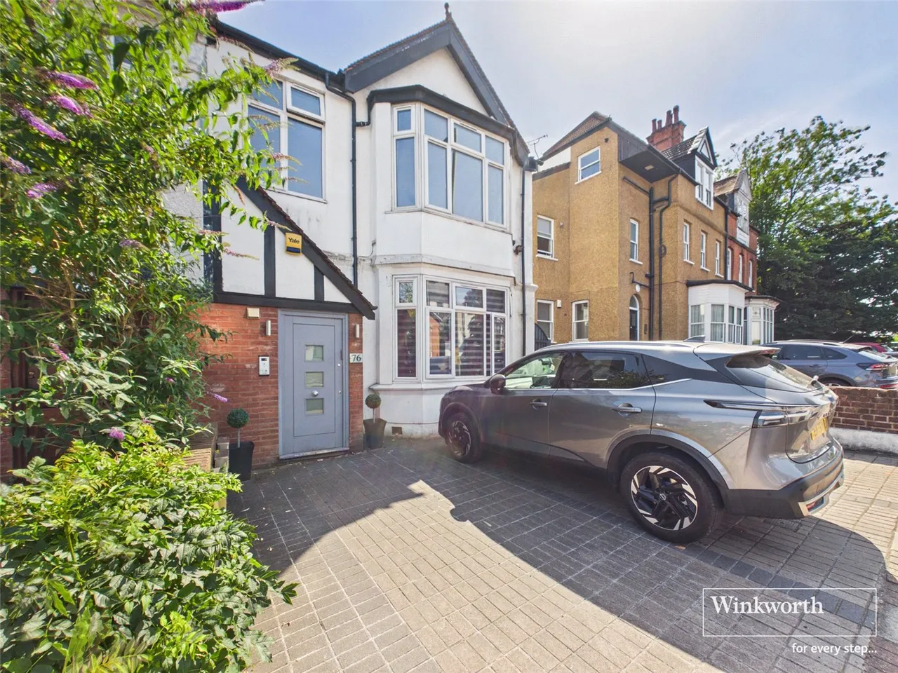 Finchley Lane, Hendon, London, NW4, photo 11