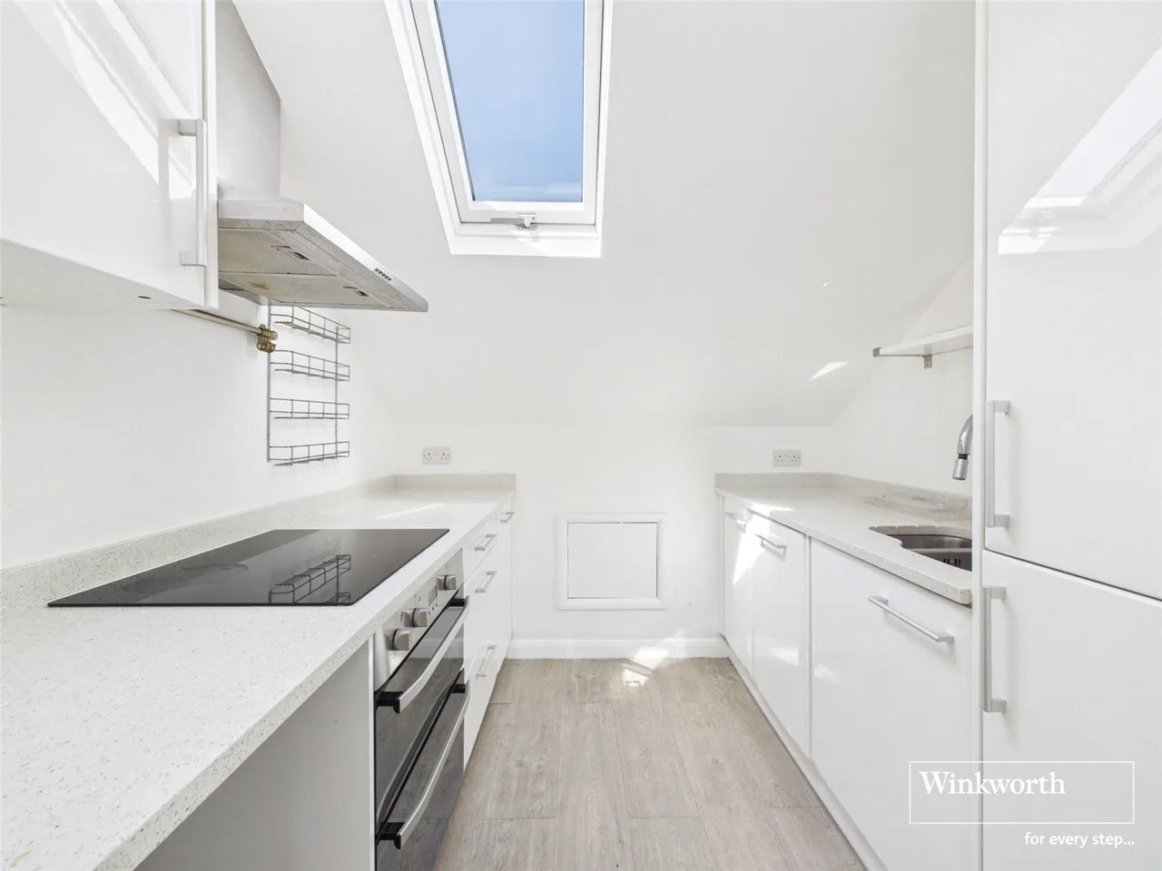 Finchley Lane, Hendon, London, NW4, photo 6
