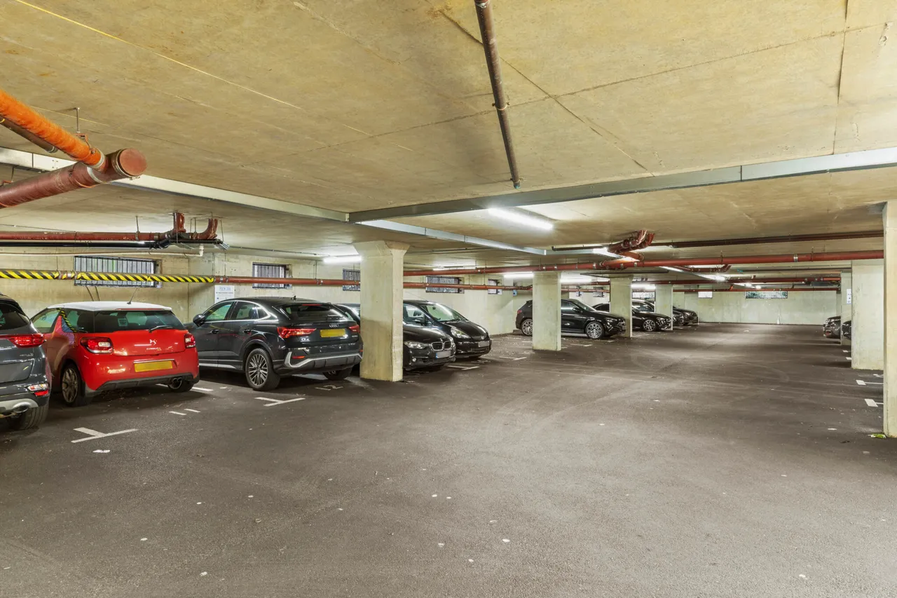Post Office Lane, Beaconsfield, HP9, photo 4