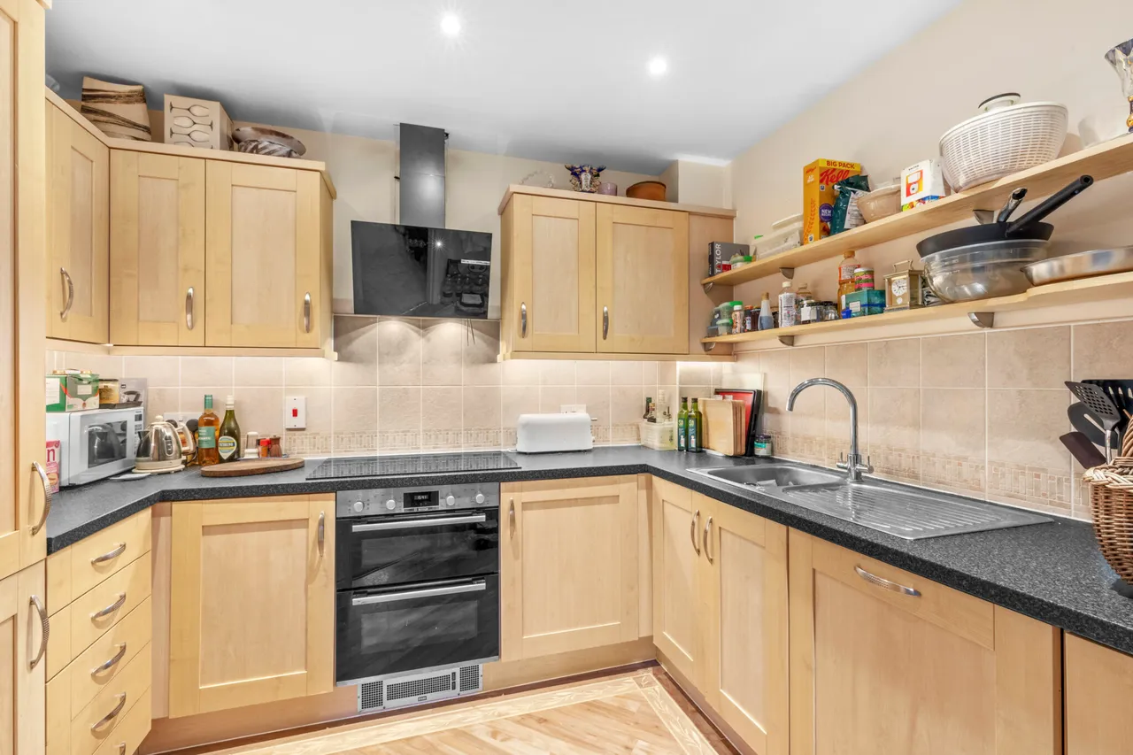Post Office Lane, Beaconsfield, HP9, photo 6