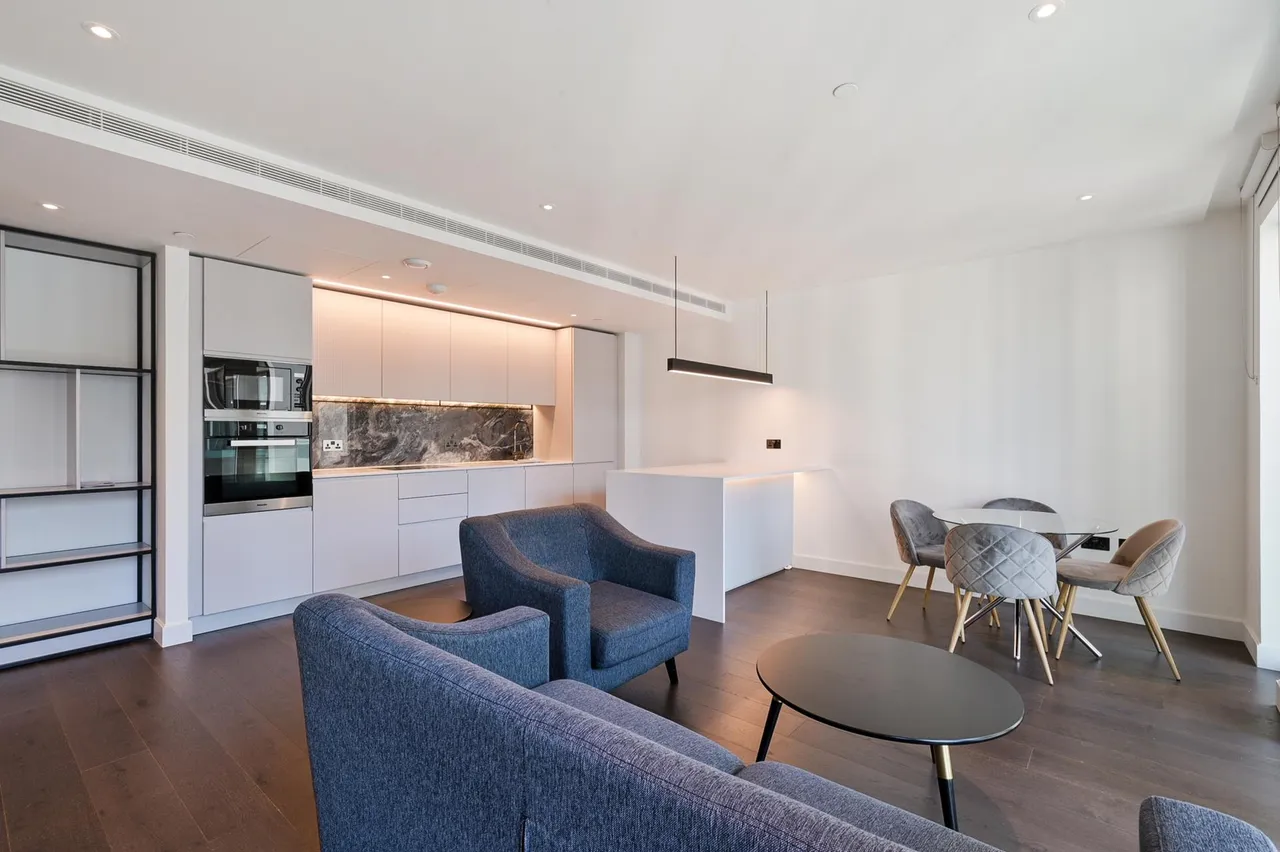 Belvedere Row, Fountain Park Way, W12, photo 4