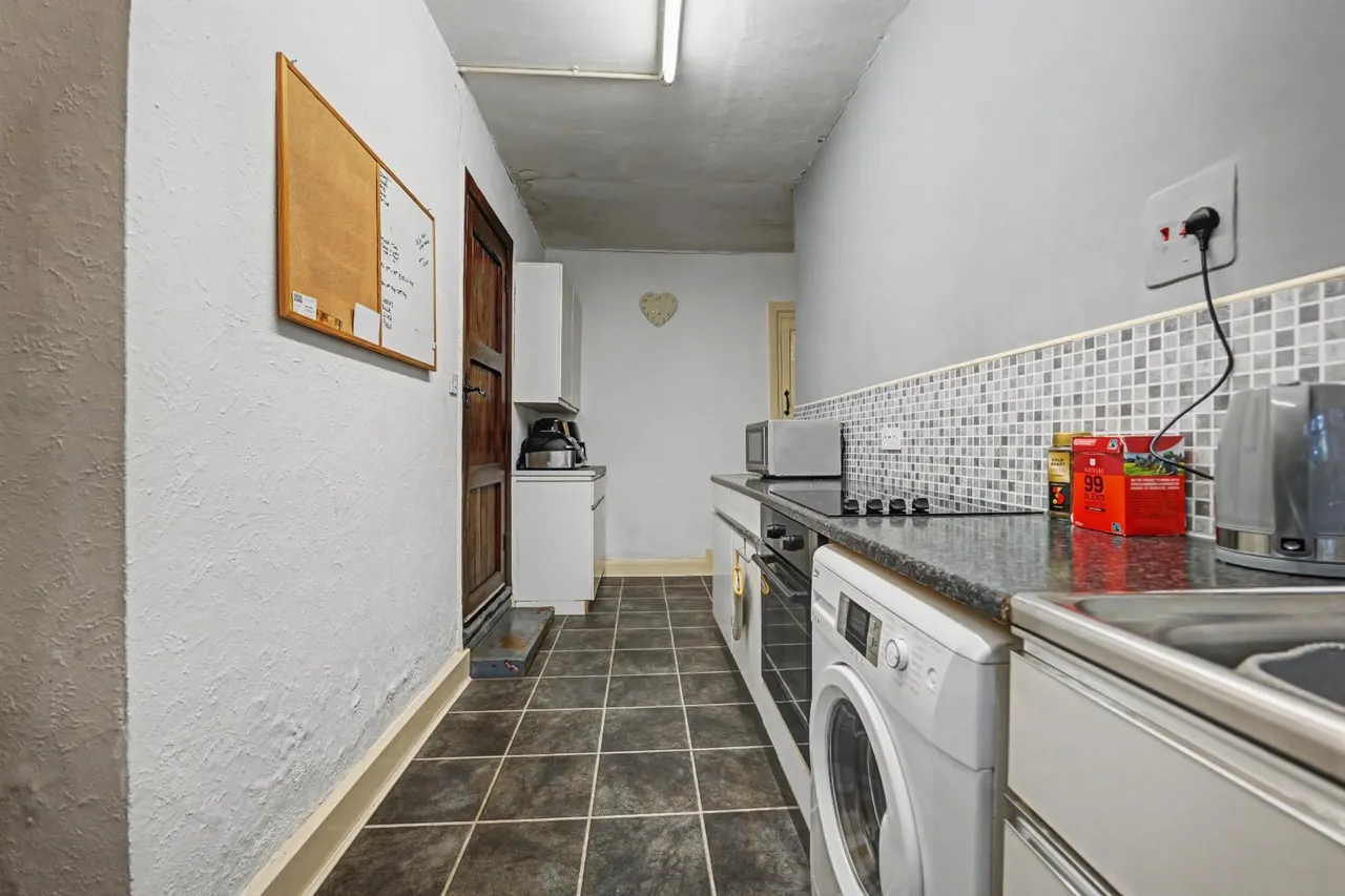 Rushes Lane, Lubenham, Market Harborough, photo 11