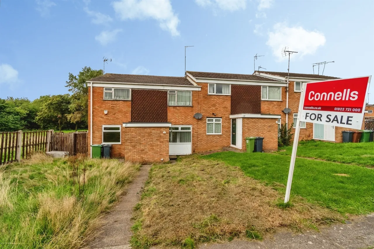 2 bed flat for sale, Stirrup Close, Walsall, WS5