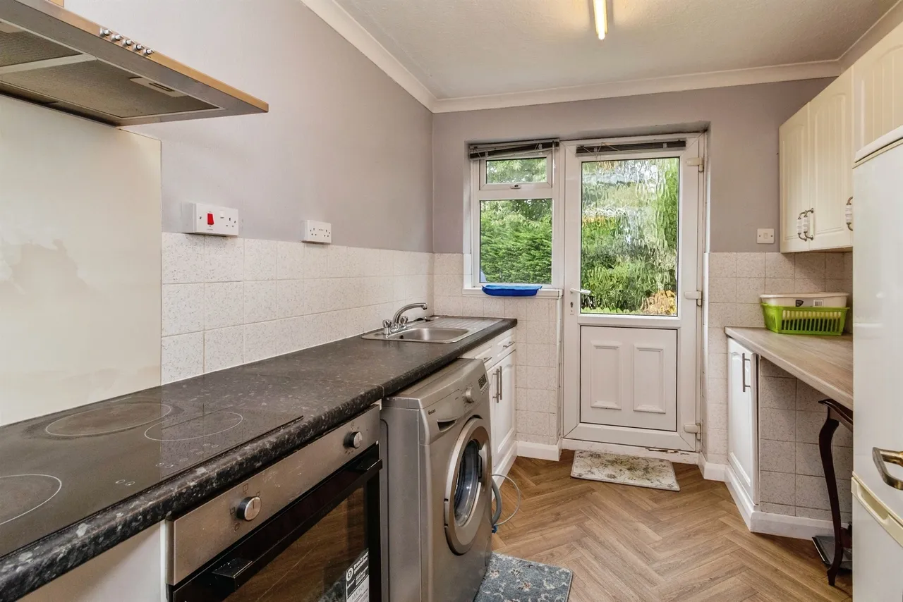 Stirrup Close, Walsall, WS5, photo 3