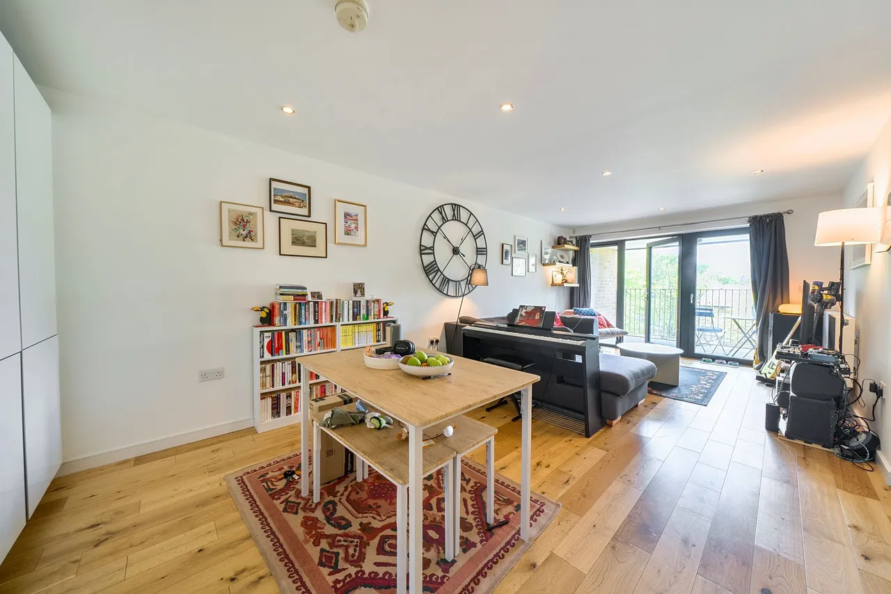 Flat 13, 67 Cowley Road, London, London, SW9 6BW, photo 2