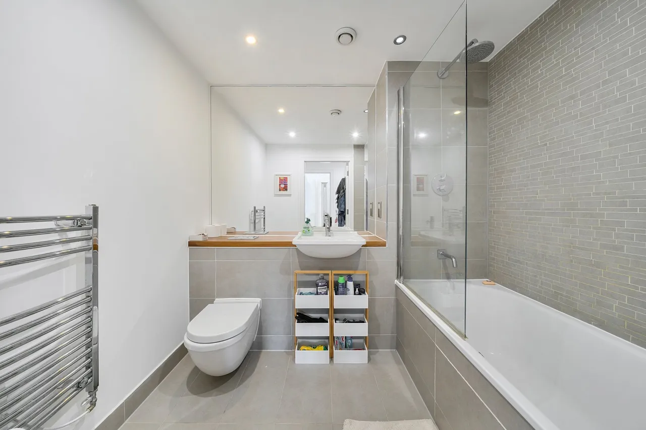 Flat 13, 67 Cowley Road, London, London, SW9 6BW, photo 4
