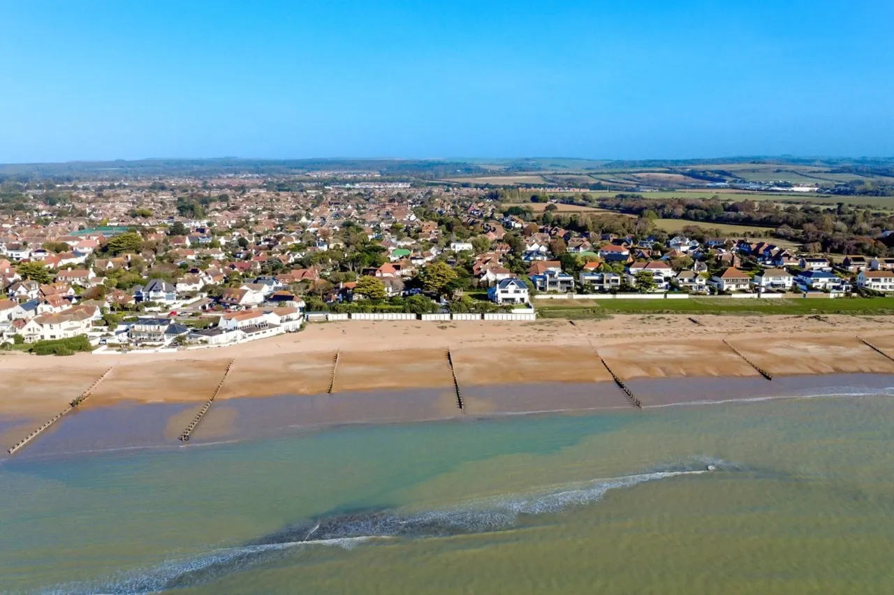 East Preston, BN16, photo 8