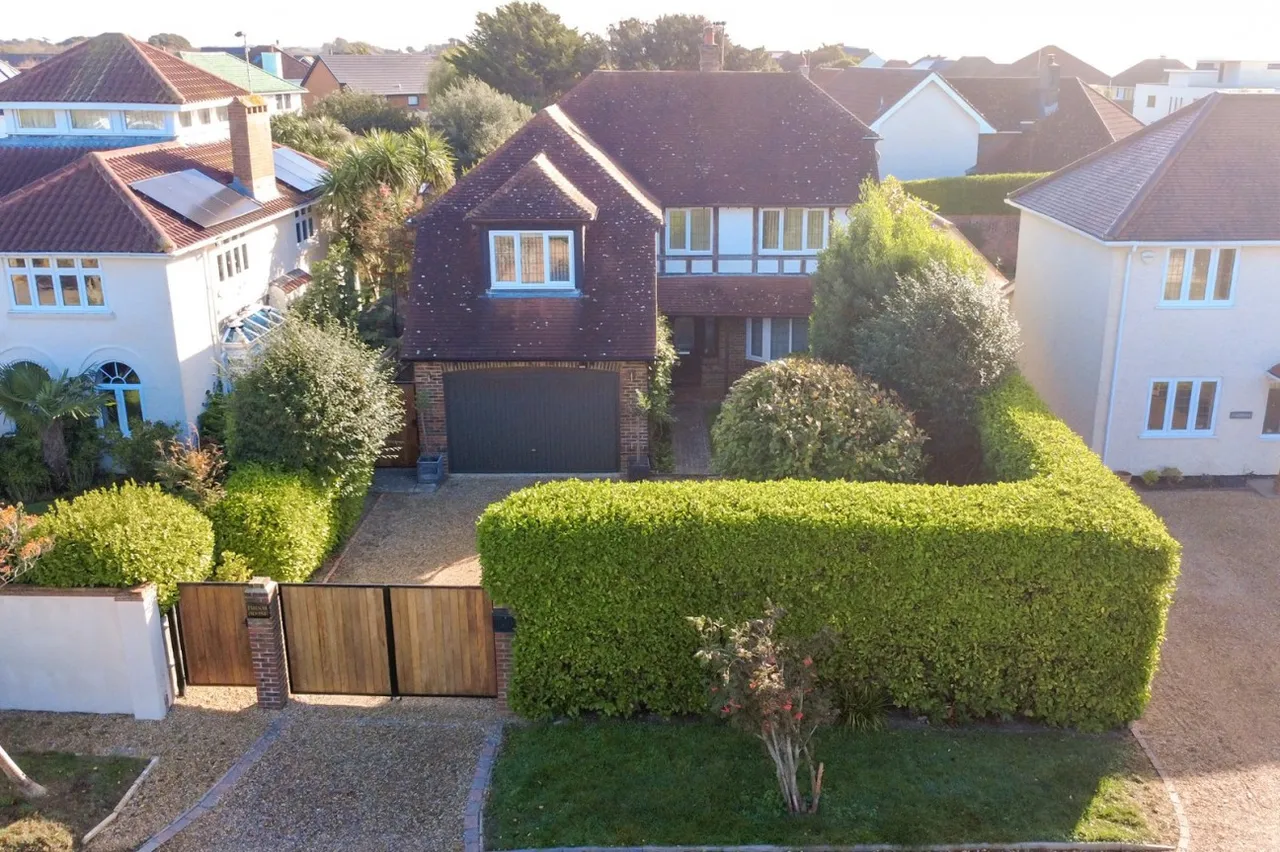 East Preston, BN16, photo 20