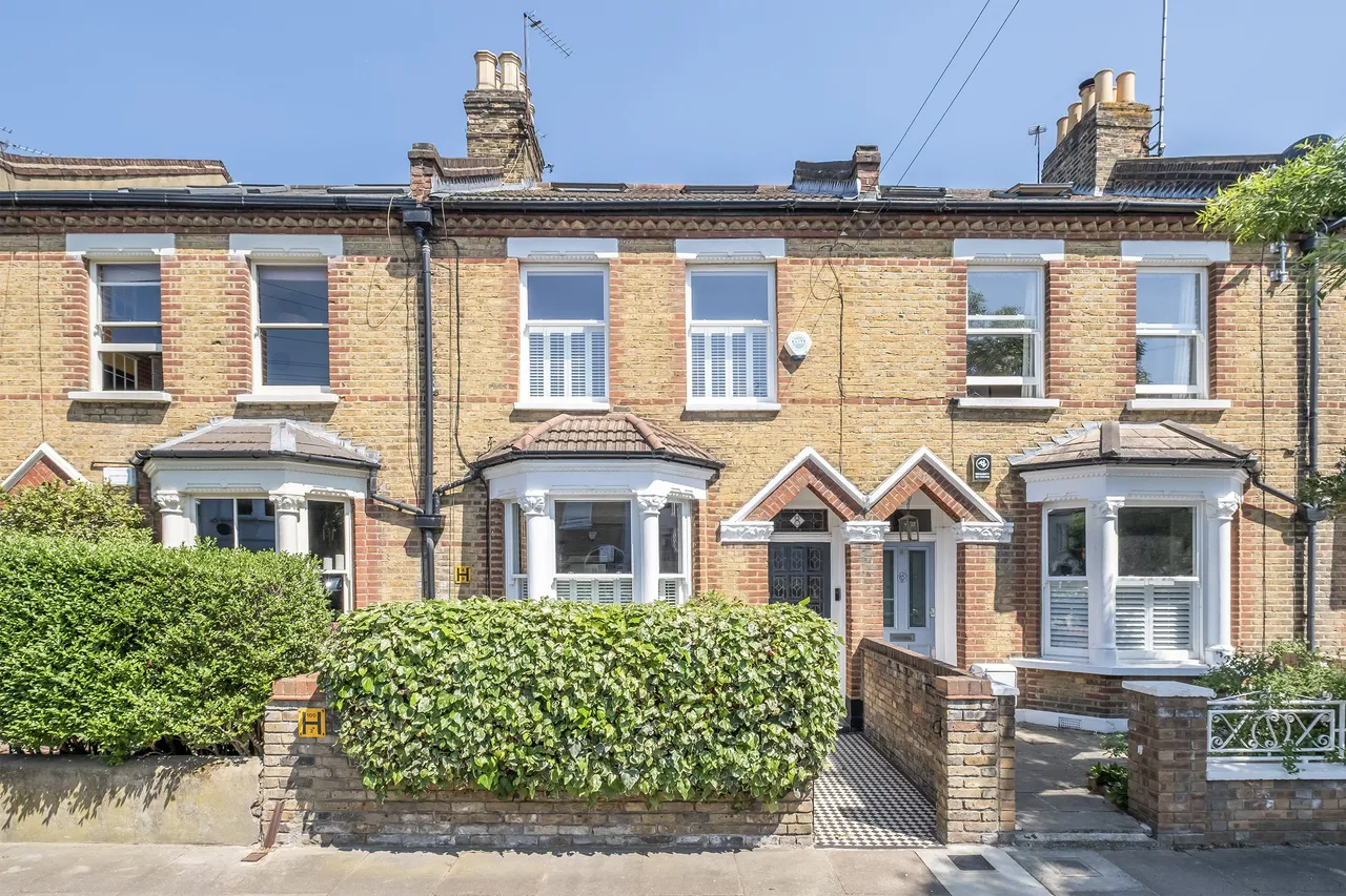 Inman Road, London, SW18, photo 2