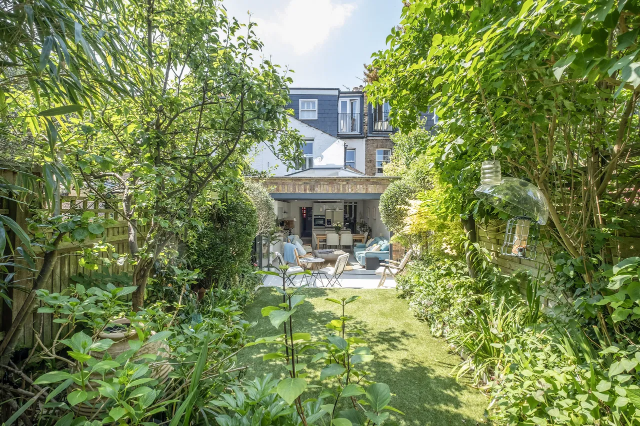 Inman Road, London, SW18, photo 3